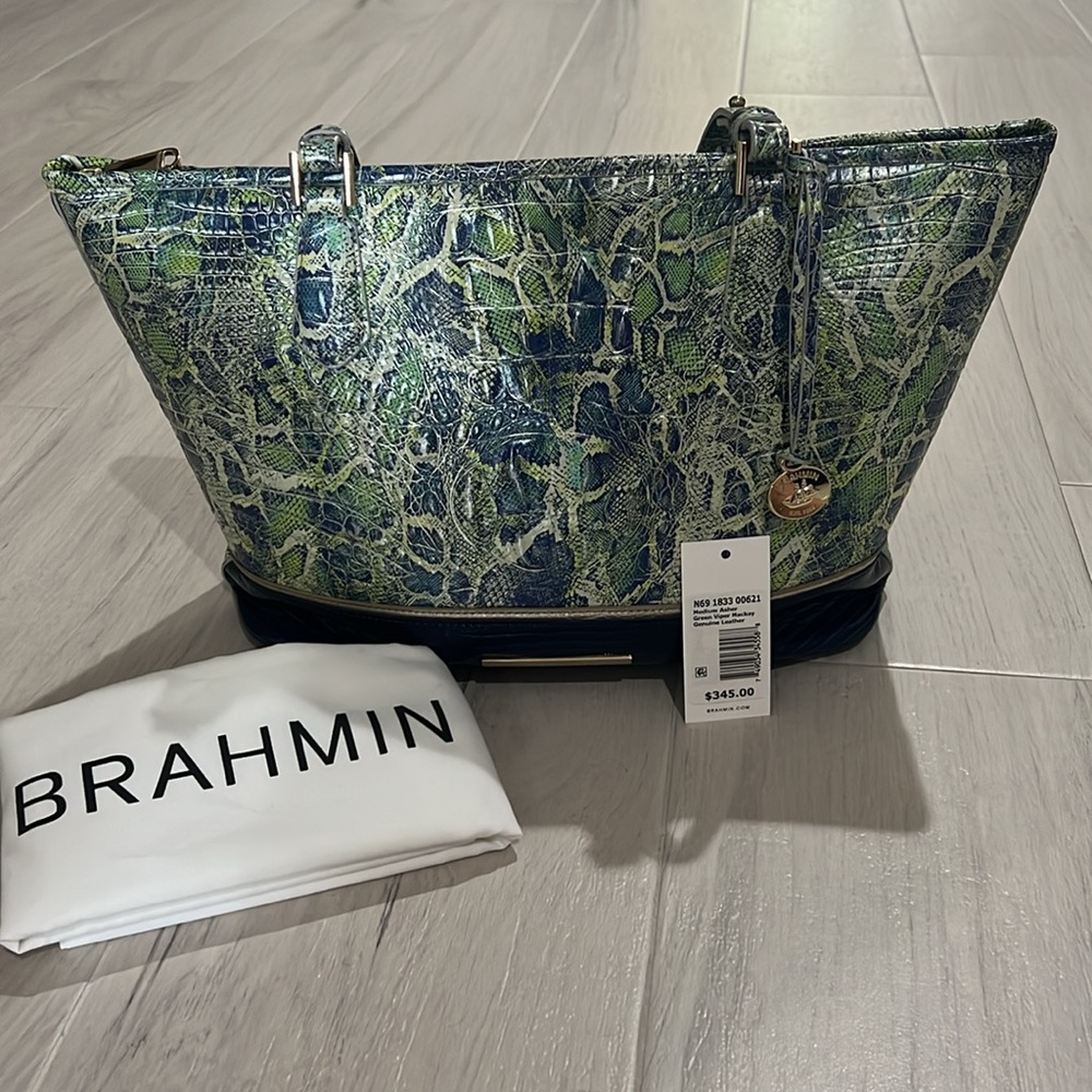 Gorgeous Brahmin Medium Asher in Green Viper Mackay 😍